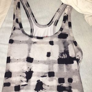 Lululemon tank top